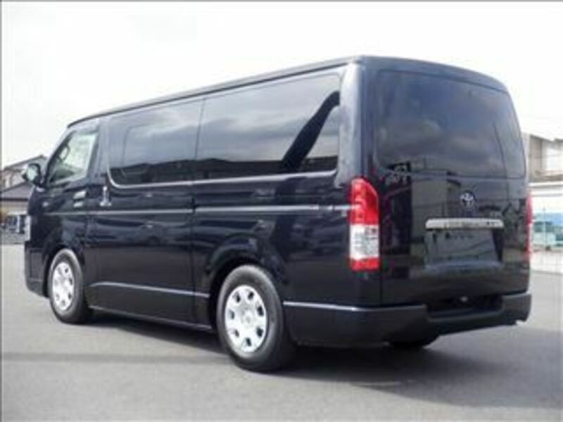 HIACE VAN-13