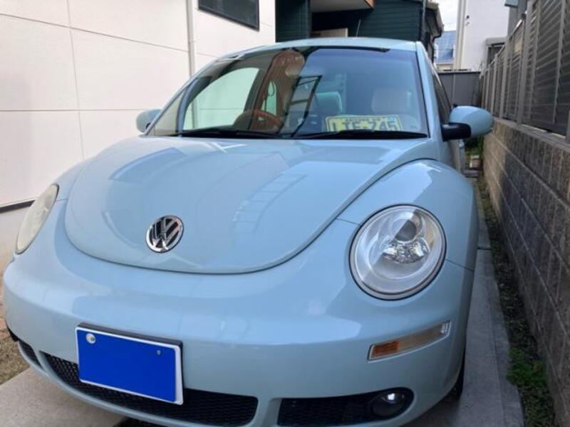 VOLKSWAGEN NEW BEETLE