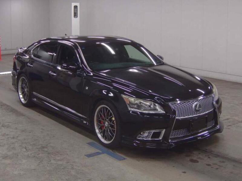 LEXUS LS