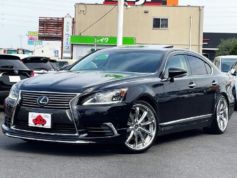 LEXUS LS