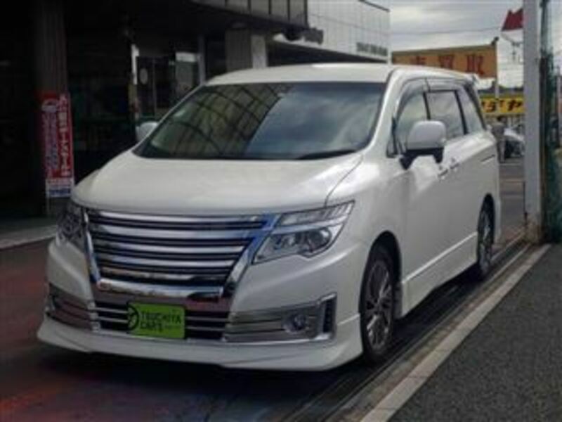 NISSAN　ELGRAND