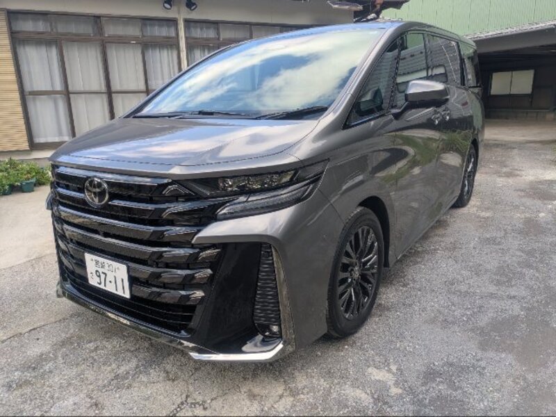 TOYOTA VELLFIRE
