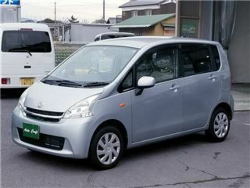 DAIHATSU　MOVE