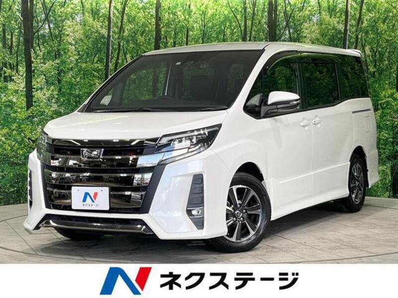 TOYOTA NOAH