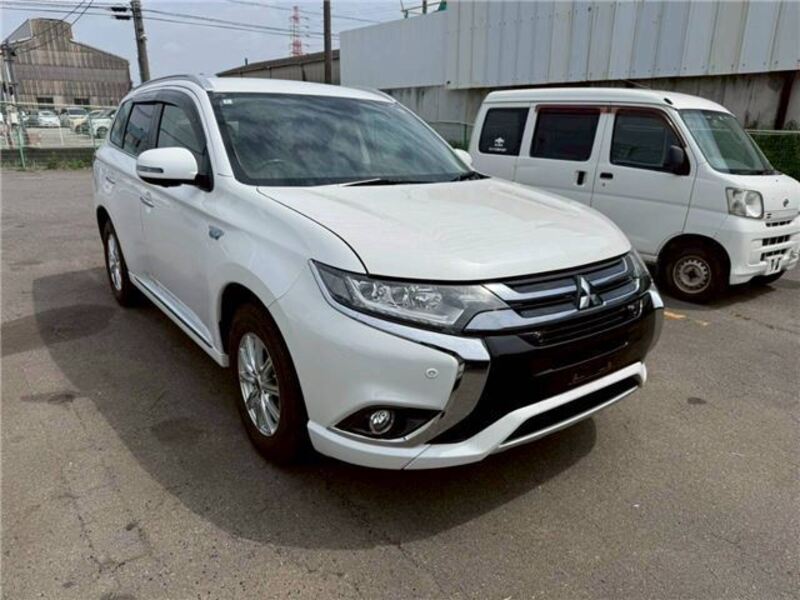 MITSUBISHI OUTLANDER PHEV