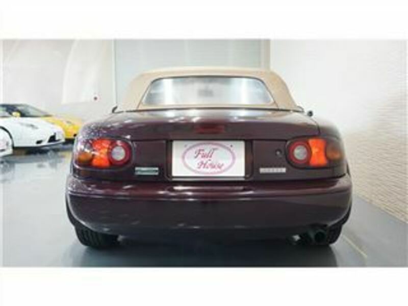 EUNOS ROADSTER