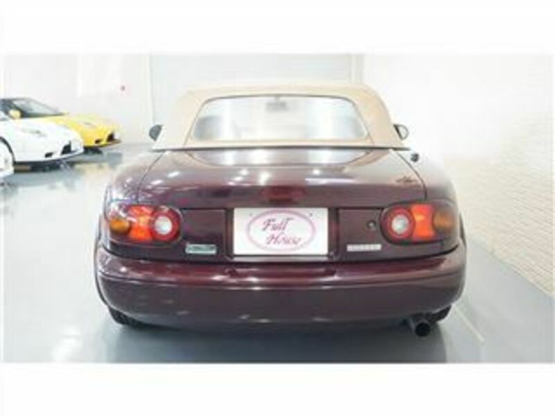 EUNOS ROADSTER