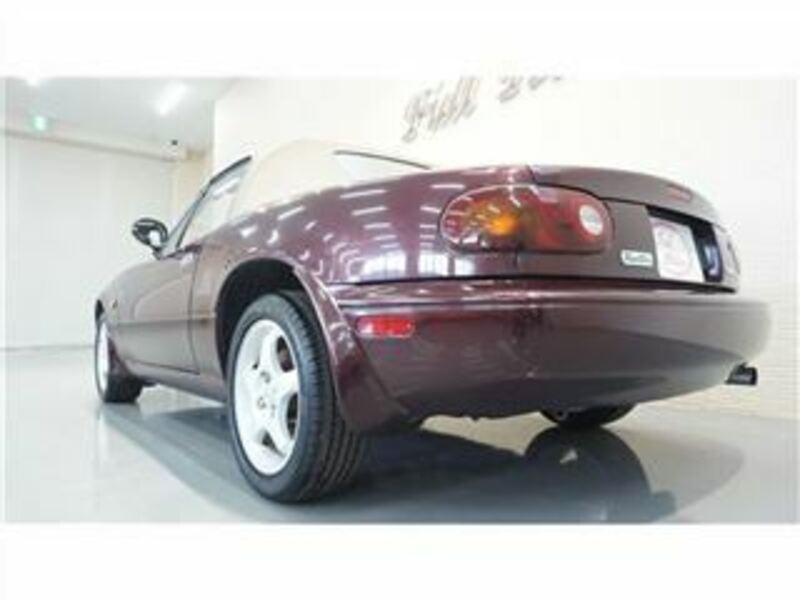 EUNOS ROADSTER