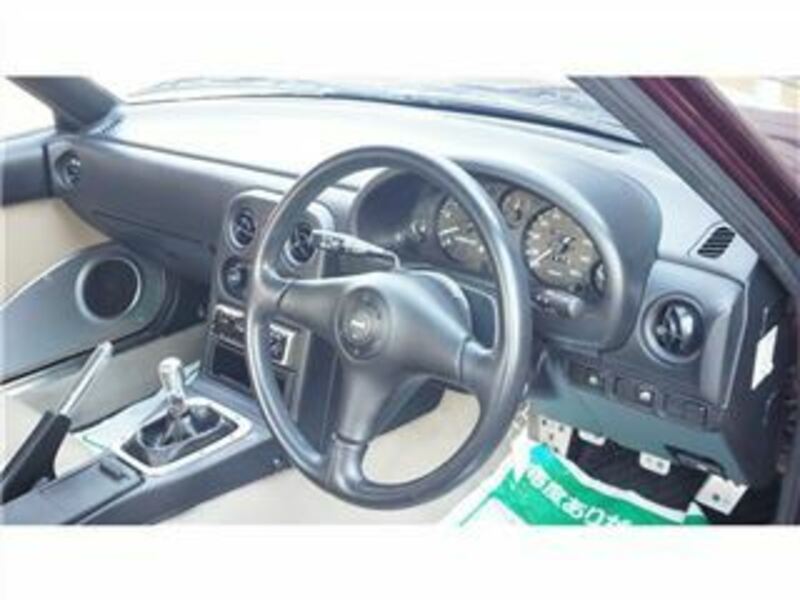 EUNOS ROADSTER