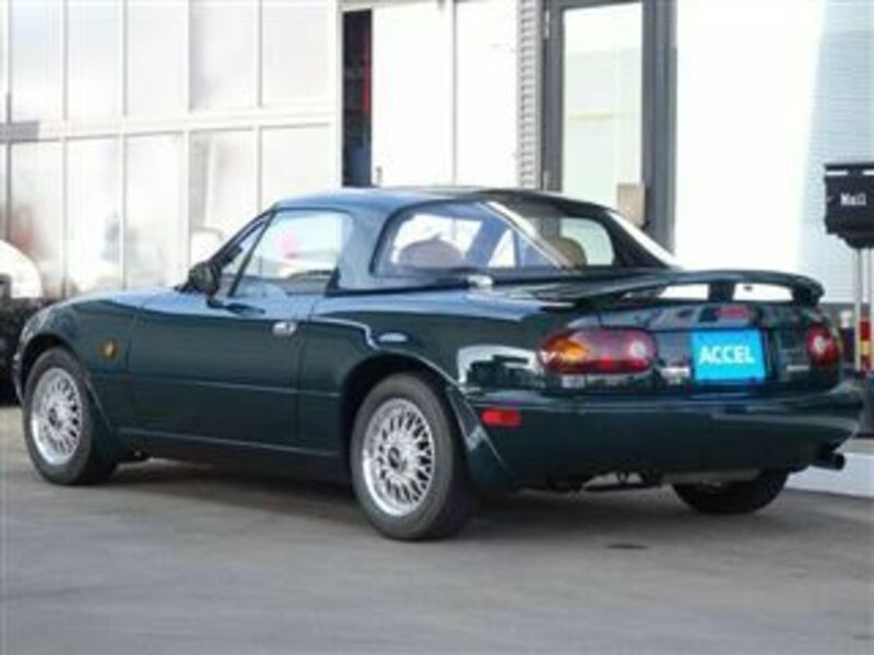 EUNOS ROADSTER