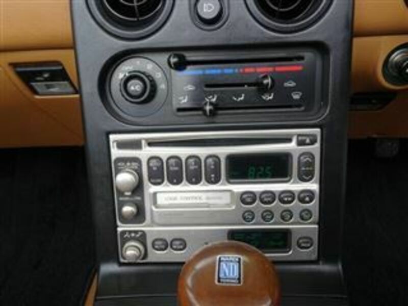 EUNOS ROADSTER