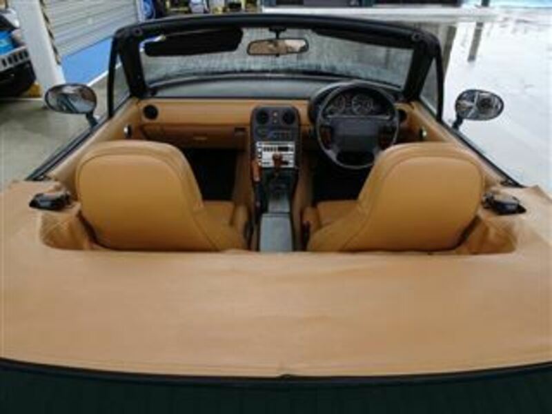 EUNOS ROADSTER