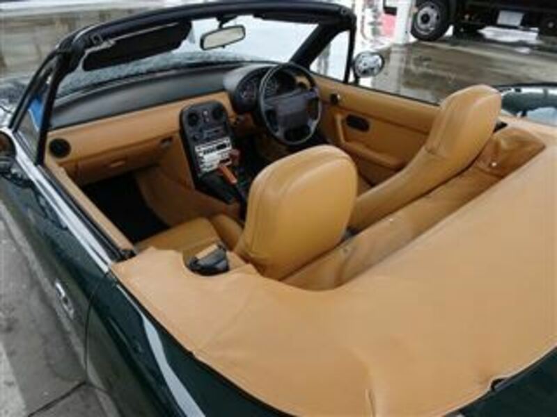 EUNOS ROADSTER