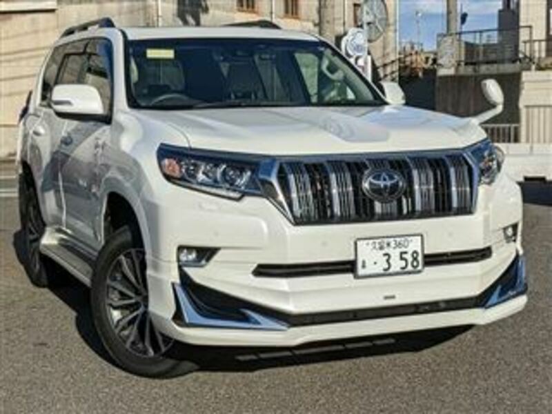 TOYOTA　LAND CRUISER PRADO