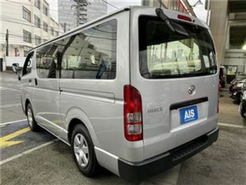 HIACE VAN-1