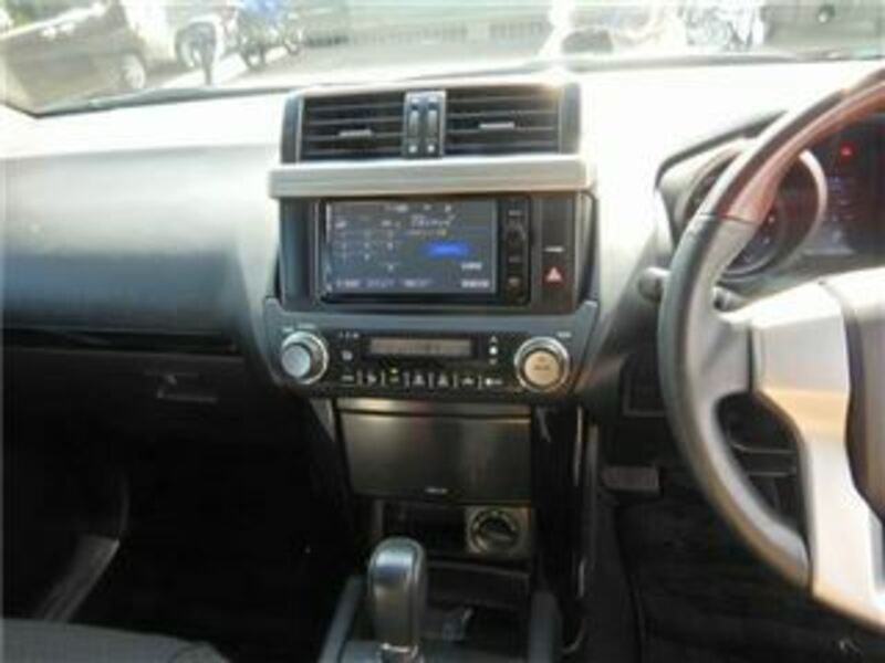 LAND CRUISER PRADO-15