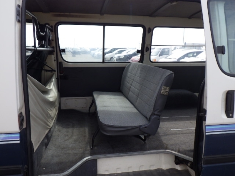 HIACE VAN