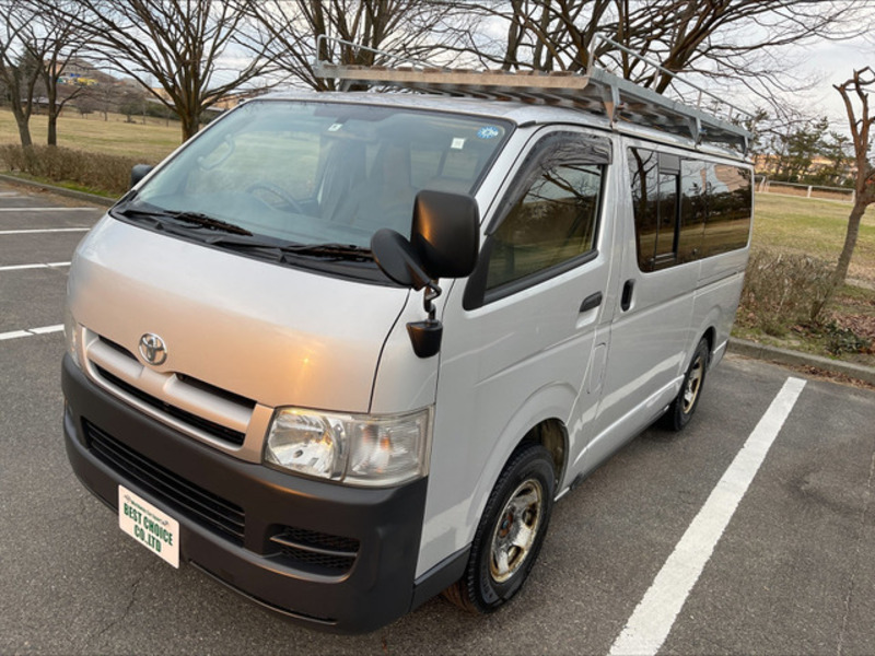 HIACE VAN
