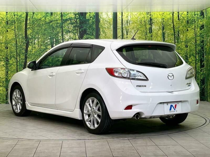 Axela Sport