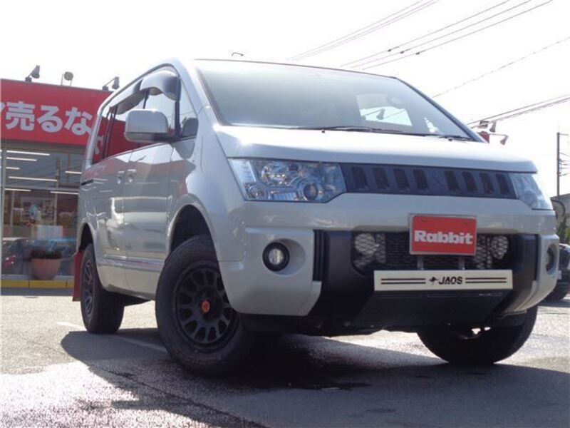MITSUBISHI DELICA D5