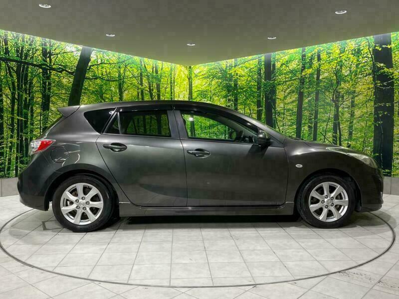 Axela Sport