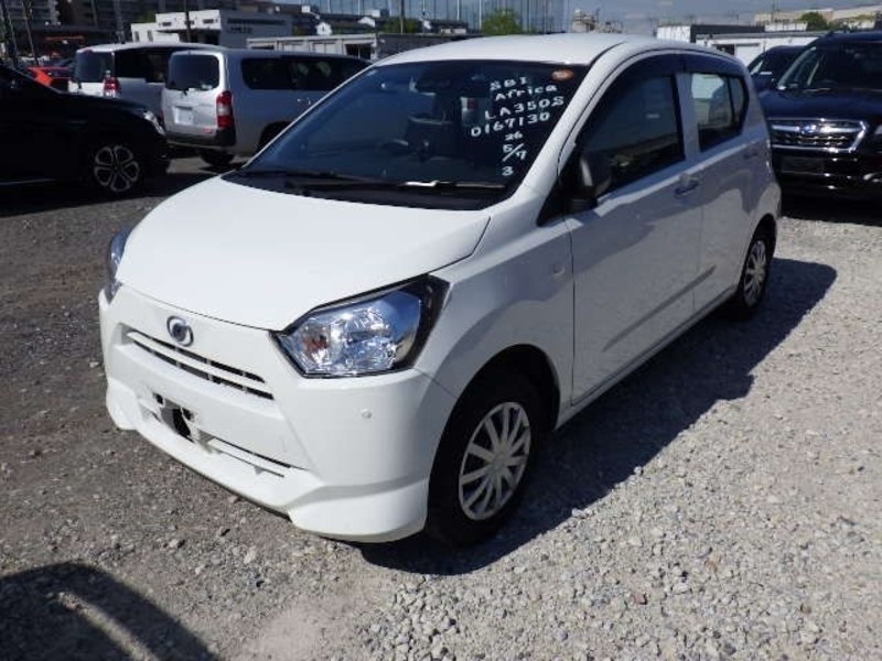 DAIHATSU Mira Es