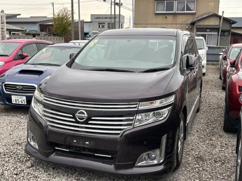 NISSAN ELGRAND