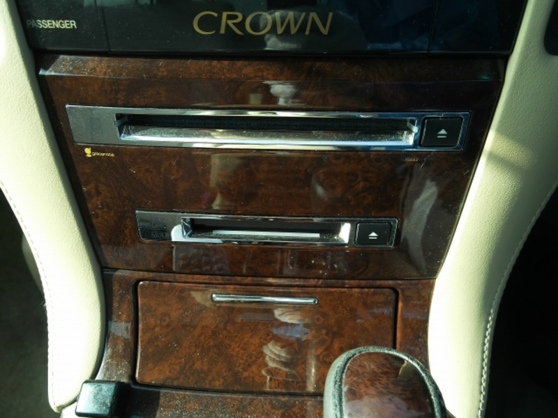 CROWN