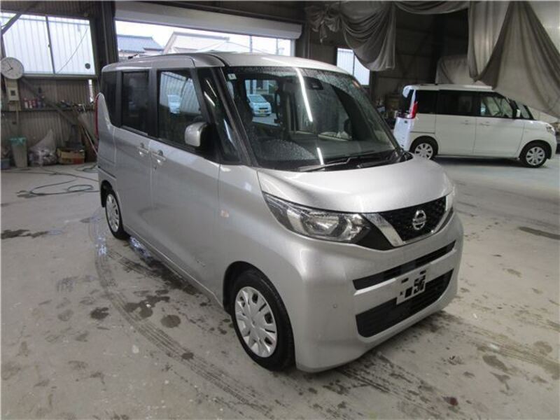 NISSAN ROOX