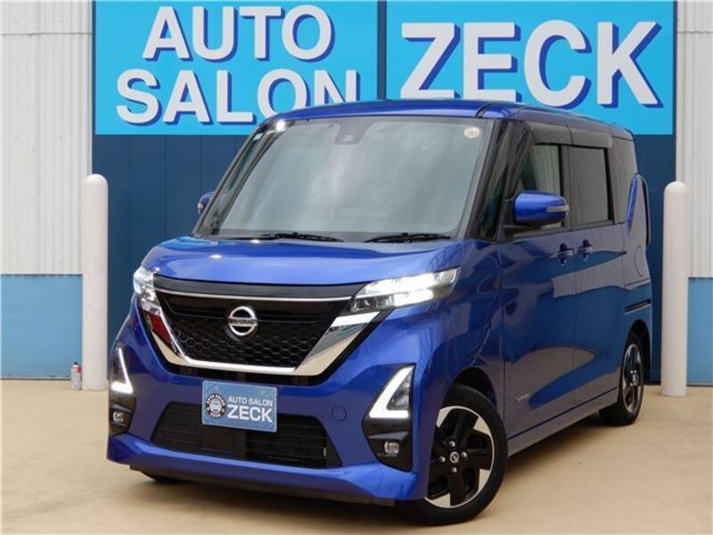 NISSAN ROOX