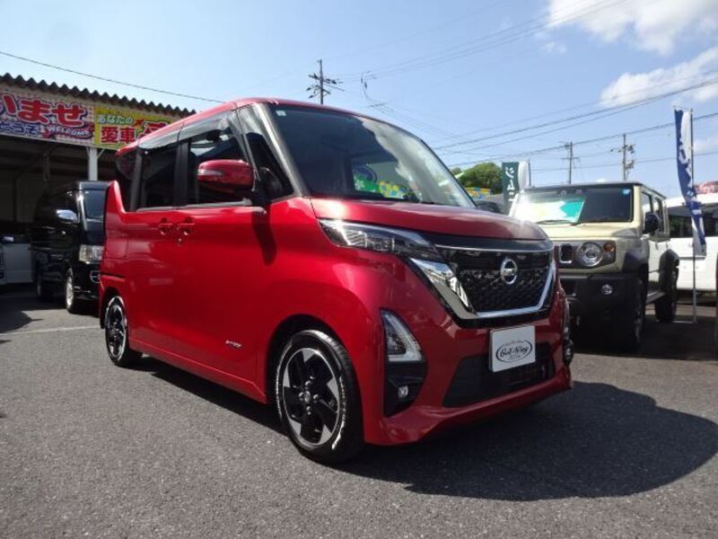 NISSAN ROOX