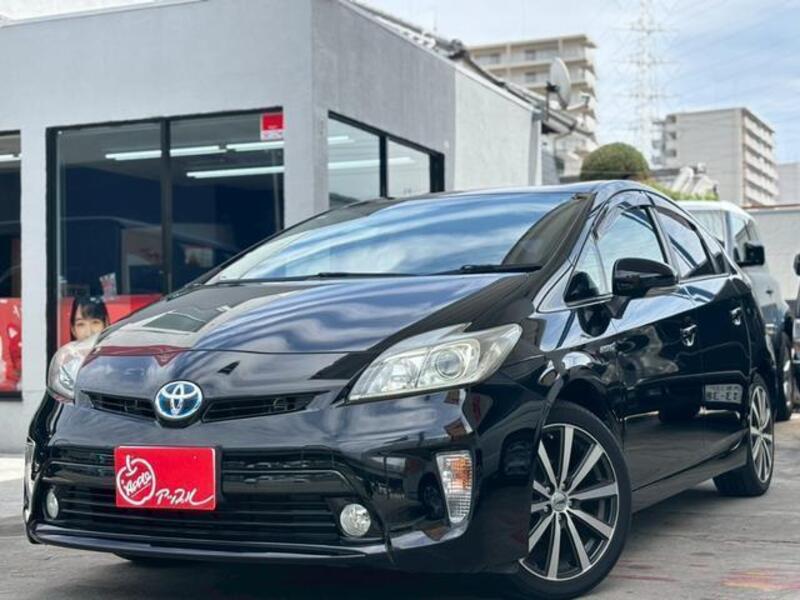TOYOTA PRIUS