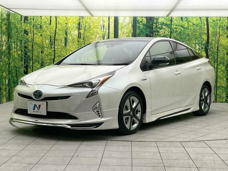 Used 2018 TOYOTA PRIUS ZVW50 | SBI Motor Japan