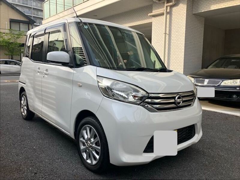 NISSAN DAYZ ROOX