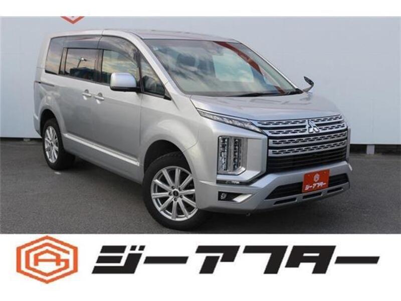 MITSUBISHI DELICA D5