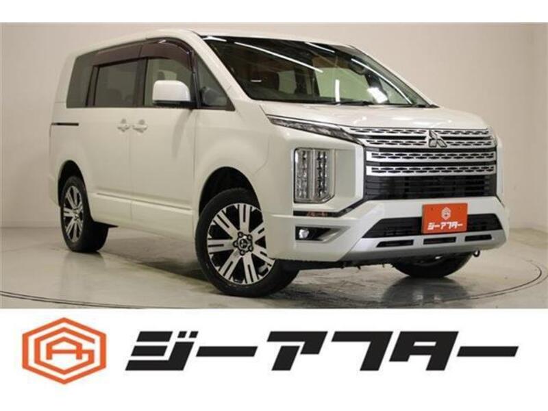 MITSUBISHI DELICA D5