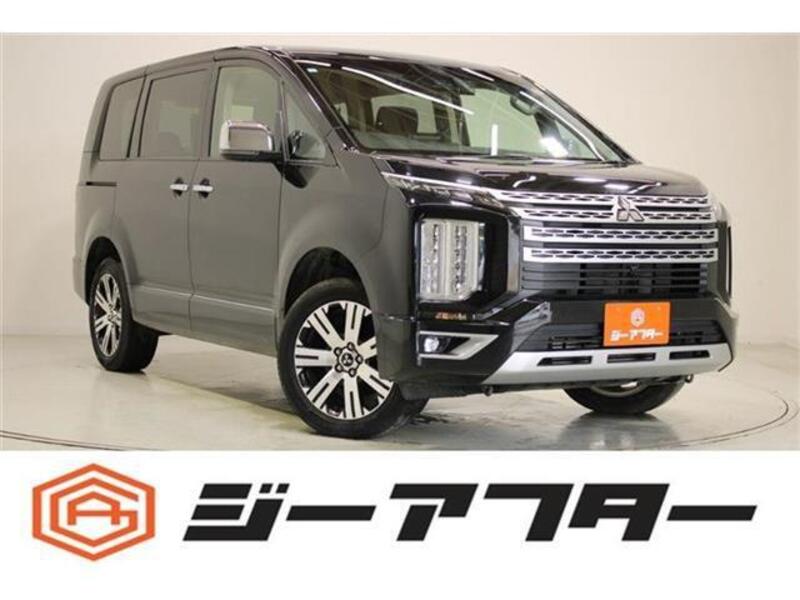 MITSUBISHI DELICA D5
