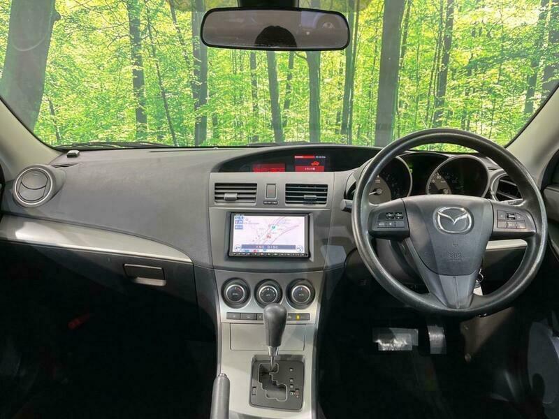 Axela Sport