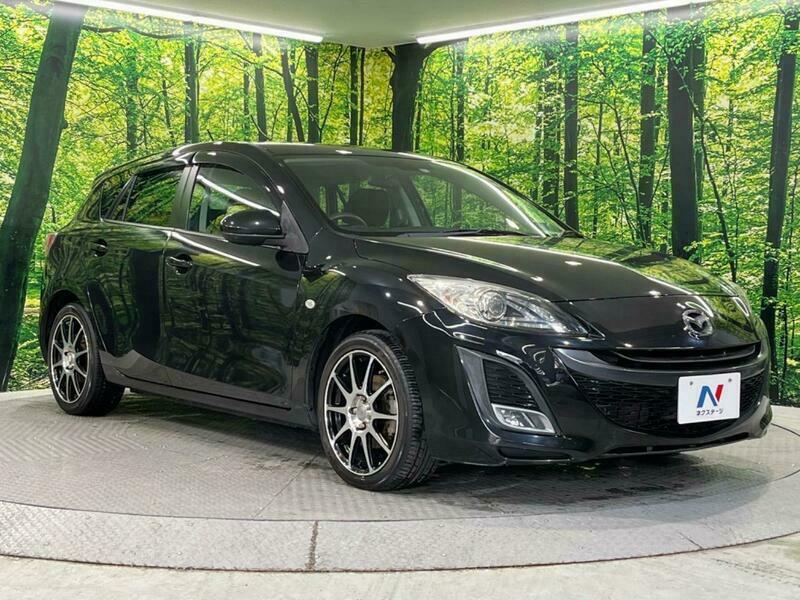 Axela Sport