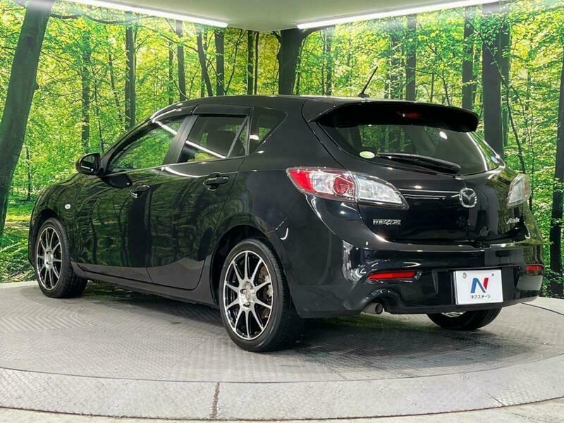 Axela Sport