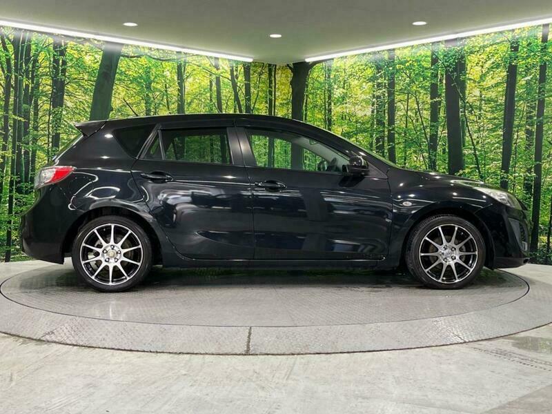 Axela Sport