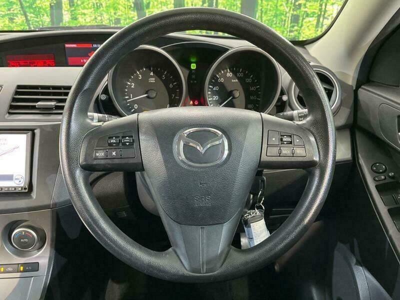 Axela Sport