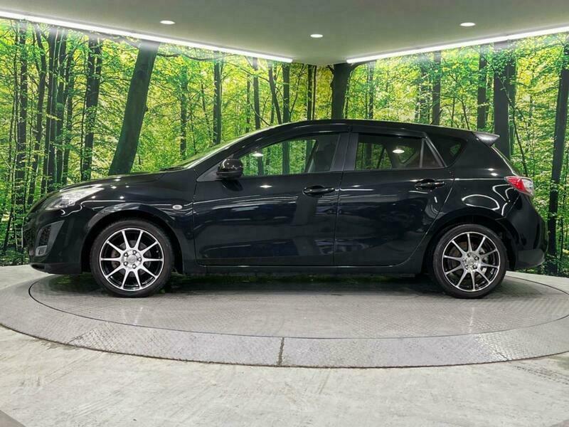 Axela Sport