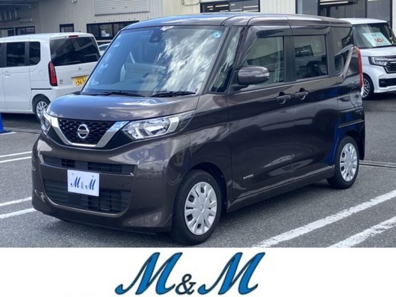 NISSAN ROOX