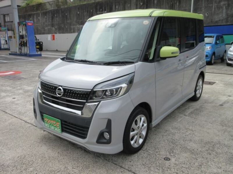 NISSAN DAYZ ROOX