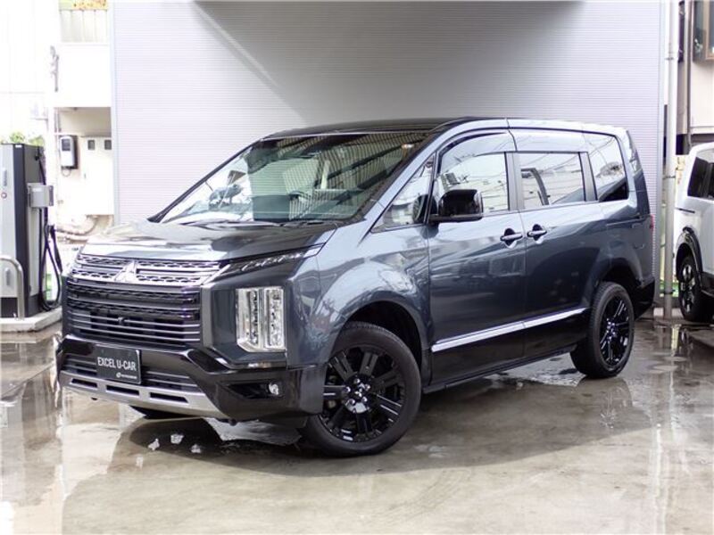 MITSUBISHI DELICA D5
