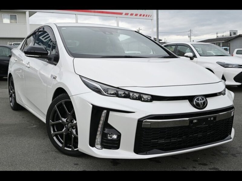 TOYOTA PRIUS PHV