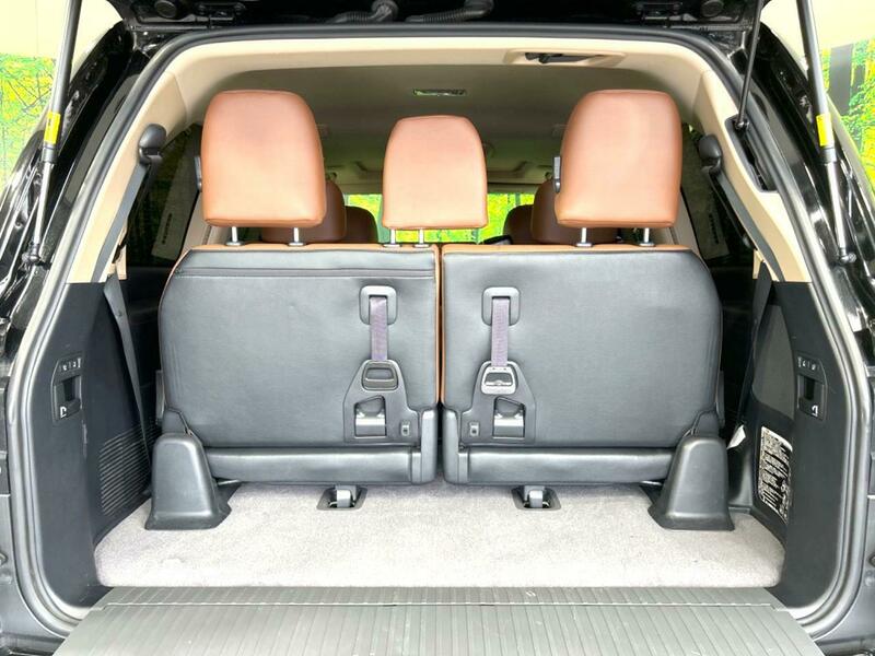 LAND CRUISER