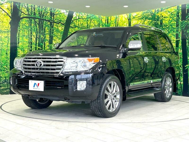 LAND CRUISER