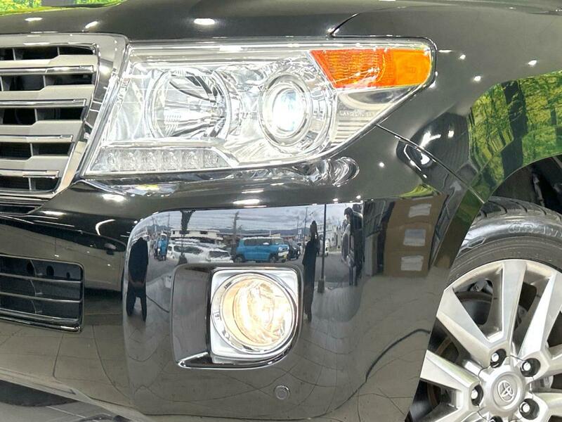 LAND CRUISER